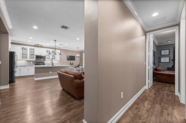 8060 Cactus Quartz Circle, Delray Beach, FL 33446