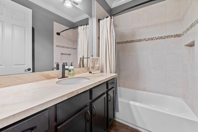 8060 Cactus Quartz Circle, Delray Beach, FL 33446