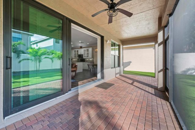 8060 Cactus Quartz Circle, Delray Beach, FL 33446