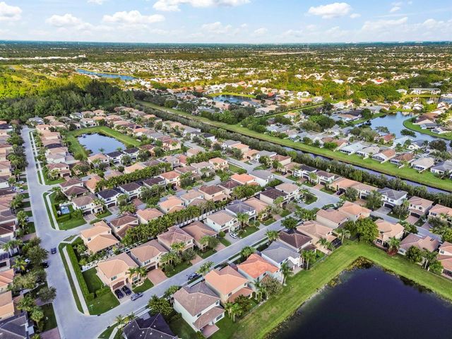 8060 Cactus Quartz Circle, Delray Beach, FL 33446