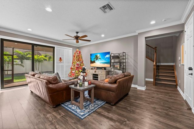 8060 Cactus Quartz Circle, Delray Beach, FL 33446