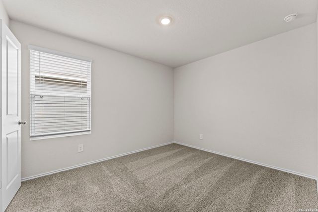 1050 Argonne Forest, Seguin, TX 78155