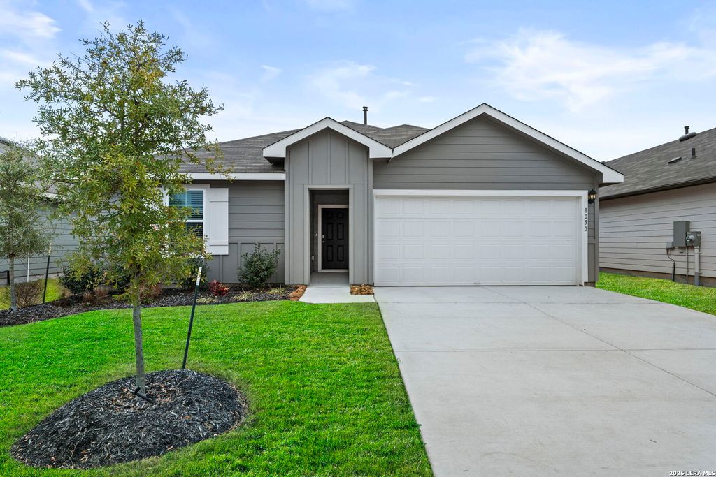 1050 Argonne Forest, Seguin, TX 78155