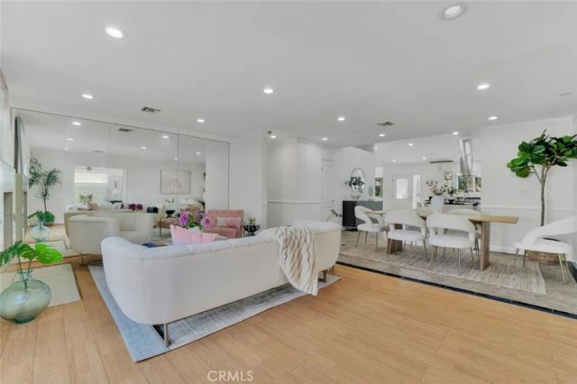 7017 Vicky Avenue, West Hills, CA 91307