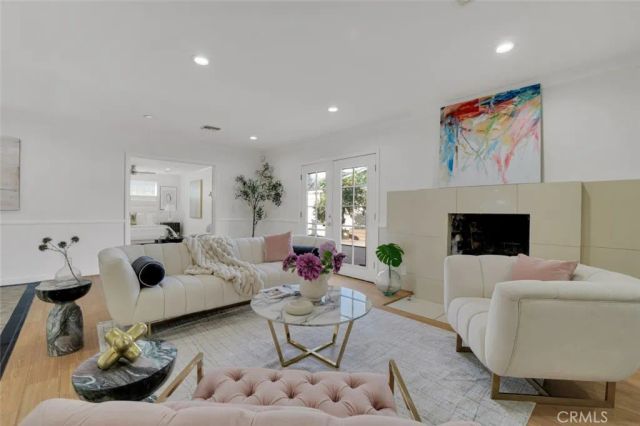 7017 Vicky Avenue, West Hills, CA 91307