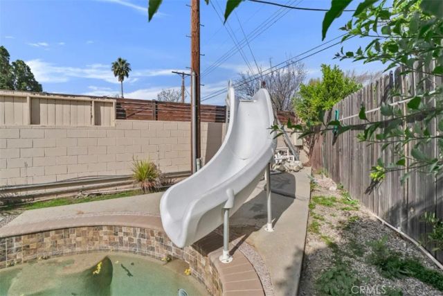 7017 Vicky Avenue, West Hills, CA 91307