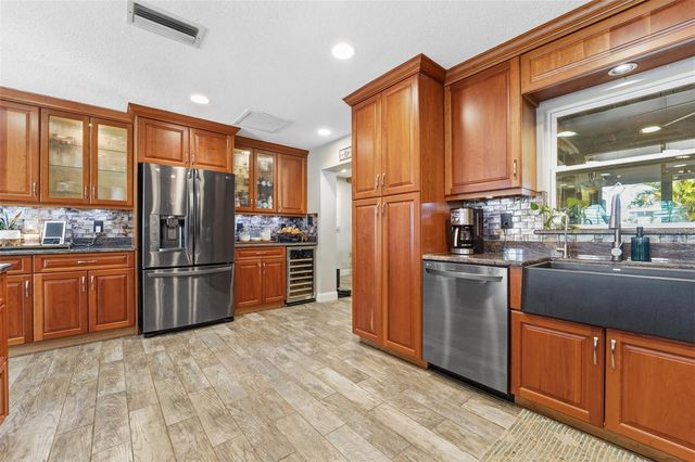 3595 FLORAL DRIVE, Largo, FL 33771