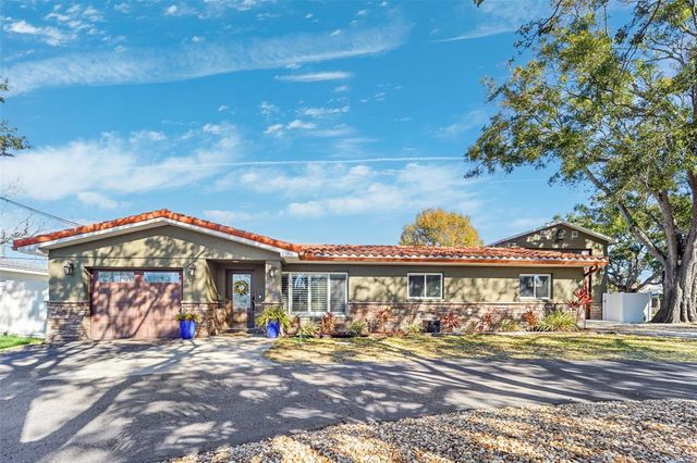 3595 FLORAL DRIVE, Largo, FL 33771