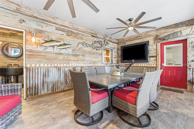 3595 FLORAL DRIVE, Largo, FL 33771