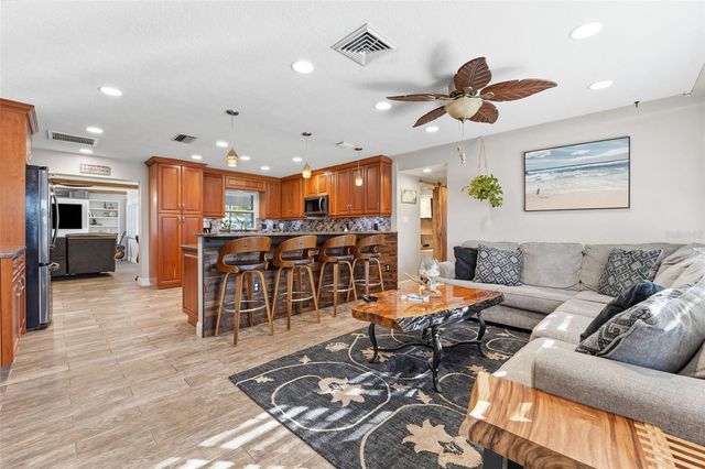 3595 FLORAL DRIVE, Largo, FL 33771