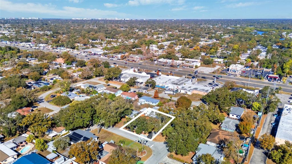 Image 50 of property listing at 3595 FLORAL DRIVE, Largo, FL 33771