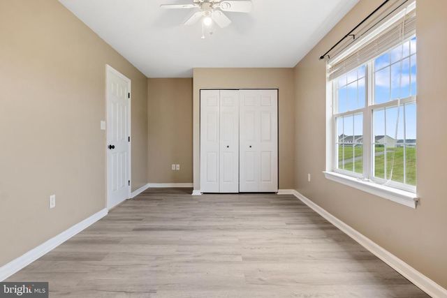 1060 HEARTHRIDGE LN, York, PA 17404
