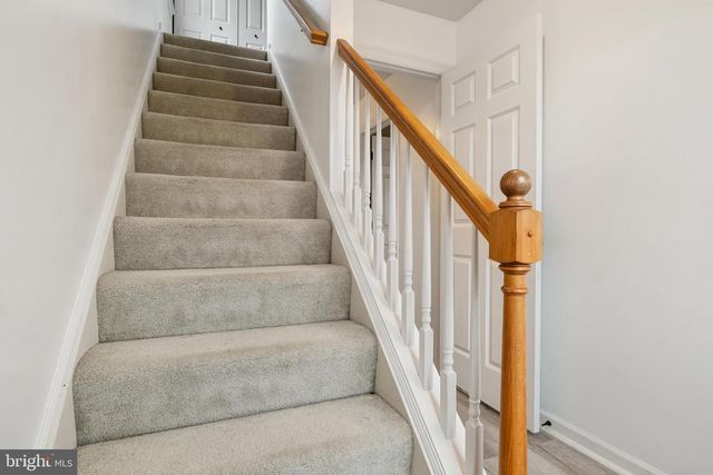 1060 HEARTHRIDGE LN, York, PA 17404