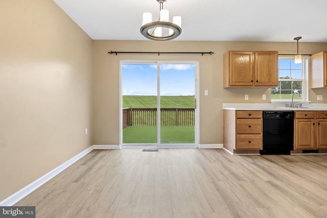 1060 HEARTHRIDGE LN, York, PA 17404