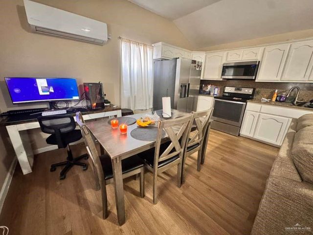 8926 Vista De Palmas Drive, Monte Alto, TX 78539