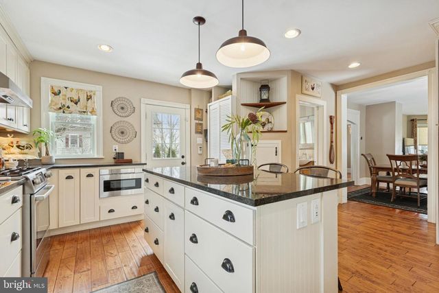109 S WEST ST, Doylestown, PA 18901