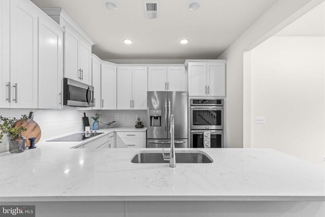 238 VAN BUREN ST, Herndon, VA 20170