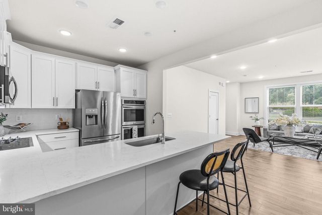 238 VAN BUREN ST, Herndon, VA 20170
