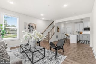 238 VAN BUREN ST, Herndon, VA 20170