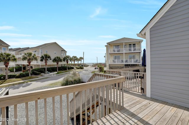 9003-9005 E 9th Street, Surf City, NC 28445