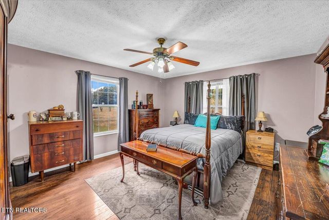 3333 Oma Lee Drive, Sevierville, TN 37876