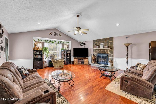 3333 Oma Lee Drive, Sevierville, TN 37876