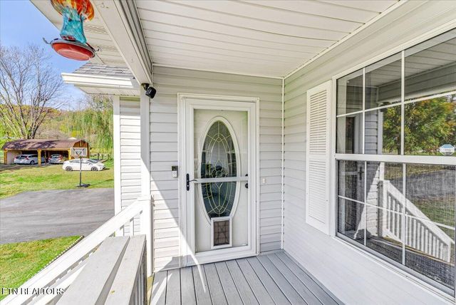 3333 Oma Lee Drive, Sevierville, TN 37876