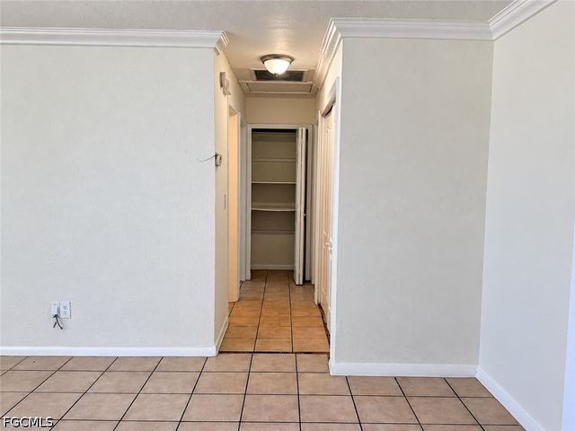 1213 NE 8th ST, Cape Coral, FL 33909