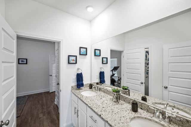 3851 Mercury Circle, Gulf Shores, AL 36542