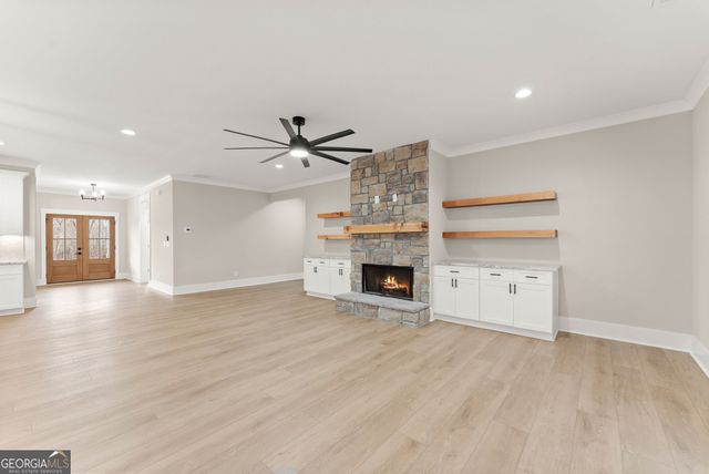 206 Shoals Way, Clarkesville, GA 30523