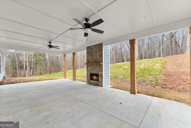 206 Shoals Way, Clarkesville, GA 30523