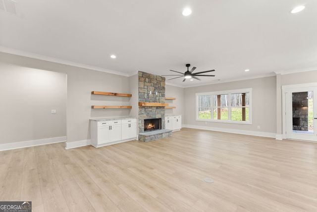 206 Shoals Way, Clarkesville, GA 30523