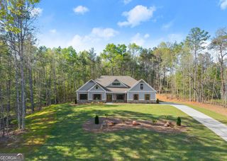 206 Shoals Way, Clarkesville, GA 30523