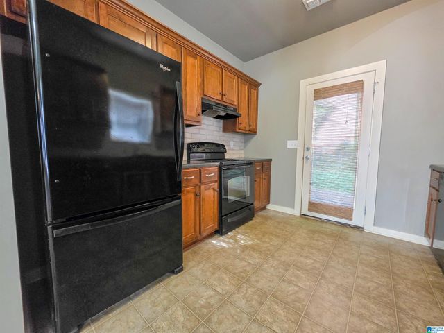 568 KINCAID COVE LANE, Odenville, AL 35120