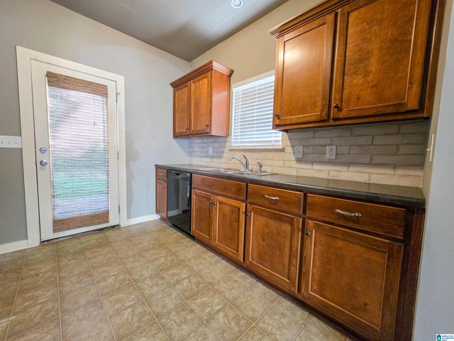 568 KINCAID COVE LANE, Odenville, AL 35120