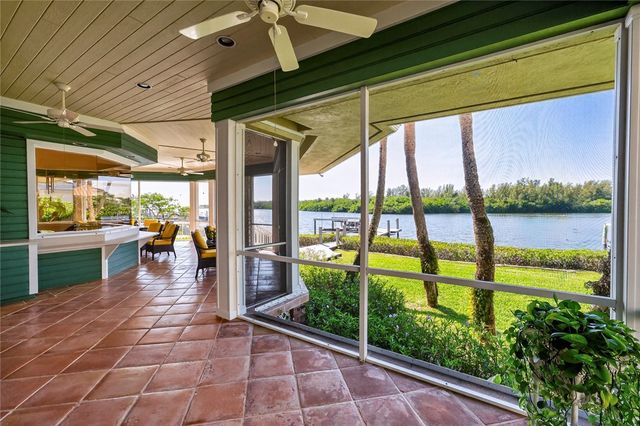 1261 Indian Mound Trail, Vero Beach, FL 32963