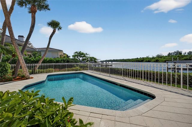 1261 Indian Mound Trail, Vero Beach, FL 32963