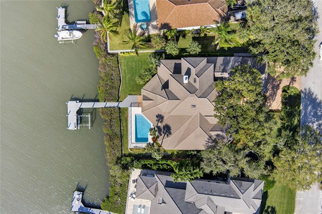 1261 Indian Mound Trail, Vero Beach, FL 32963