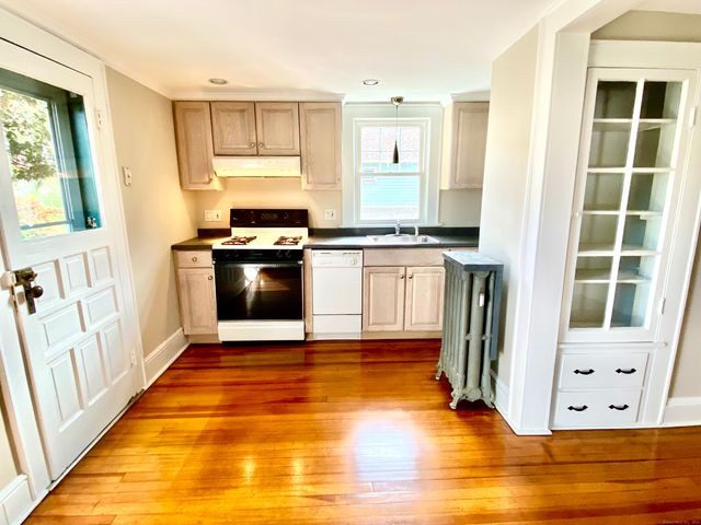 54 1st Street, Norwalk, CT 06855