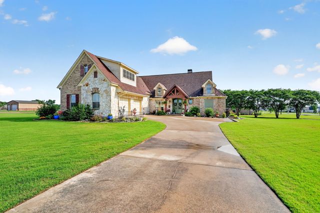 1399 Canyon Lake Road, Wills Point, TX 75169