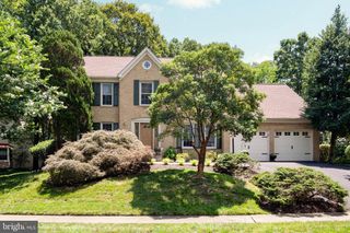 6909 TRILLIUM LN, Springfield, VA 22152