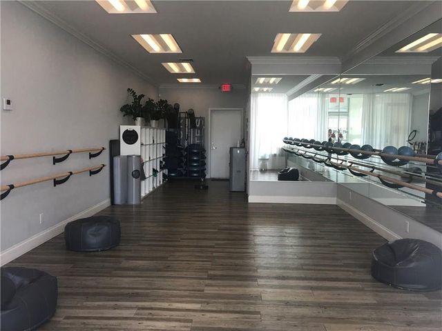 2831 E Oakland Park Blvd 6, Fort Lauderdale, FL 33306