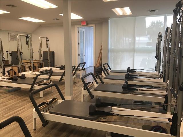 2831 E Oakland Park Blvd 6, Fort Lauderdale, FL 33306