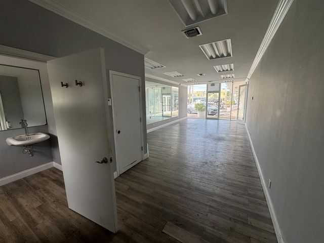 2831 E Oakland Park Blvd 6, Fort Lauderdale, FL 33306