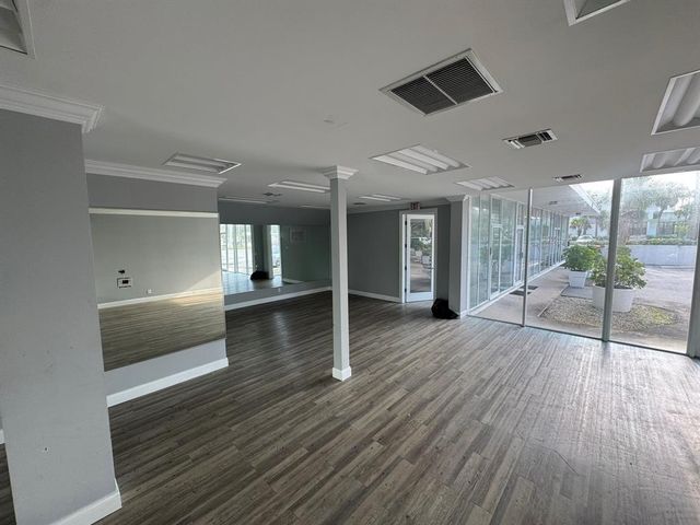 2831 E Oakland Park Blvd 6, Fort Lauderdale, FL 33306