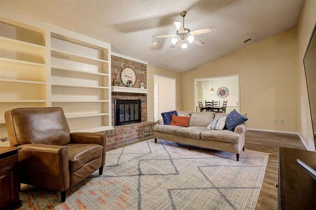 3604 Necia Street, Moore, OK 73160