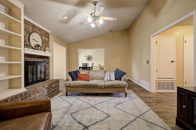 3604 Necia Street, Moore, OK 73160