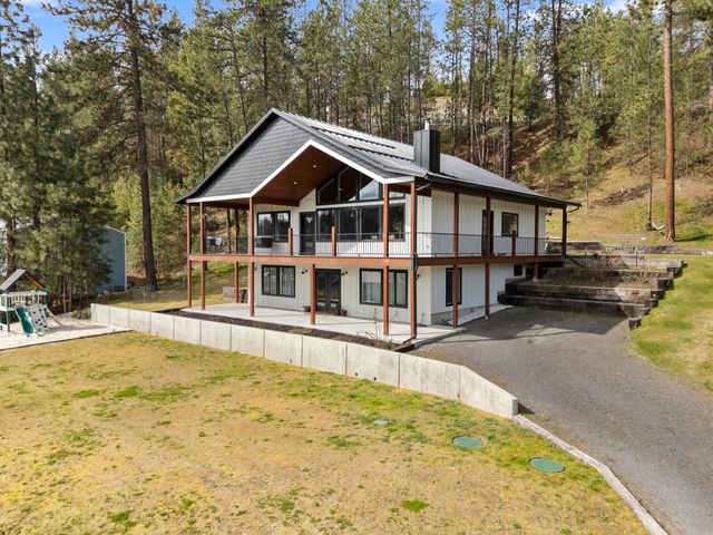 23401 N Westlake Dr, Nine Mile Falls, WA 99208 property photo