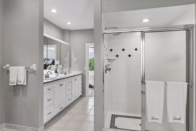 8754 Ridge Ponds Court, Victoria, MN 55386