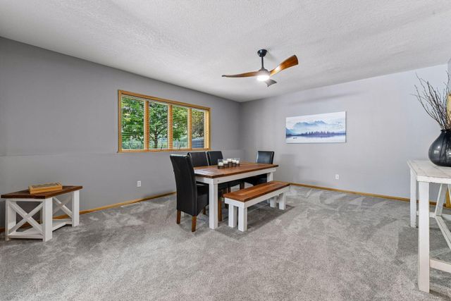 8754 Ridge Ponds Court, Victoria, MN 55386